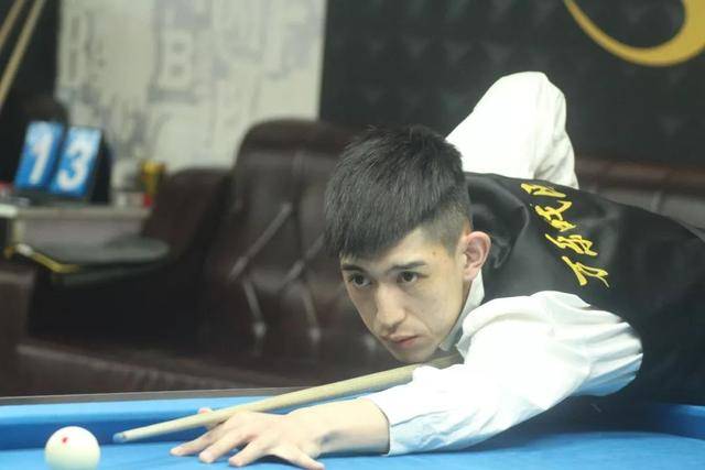 在冲击总冠 在冲击总冠