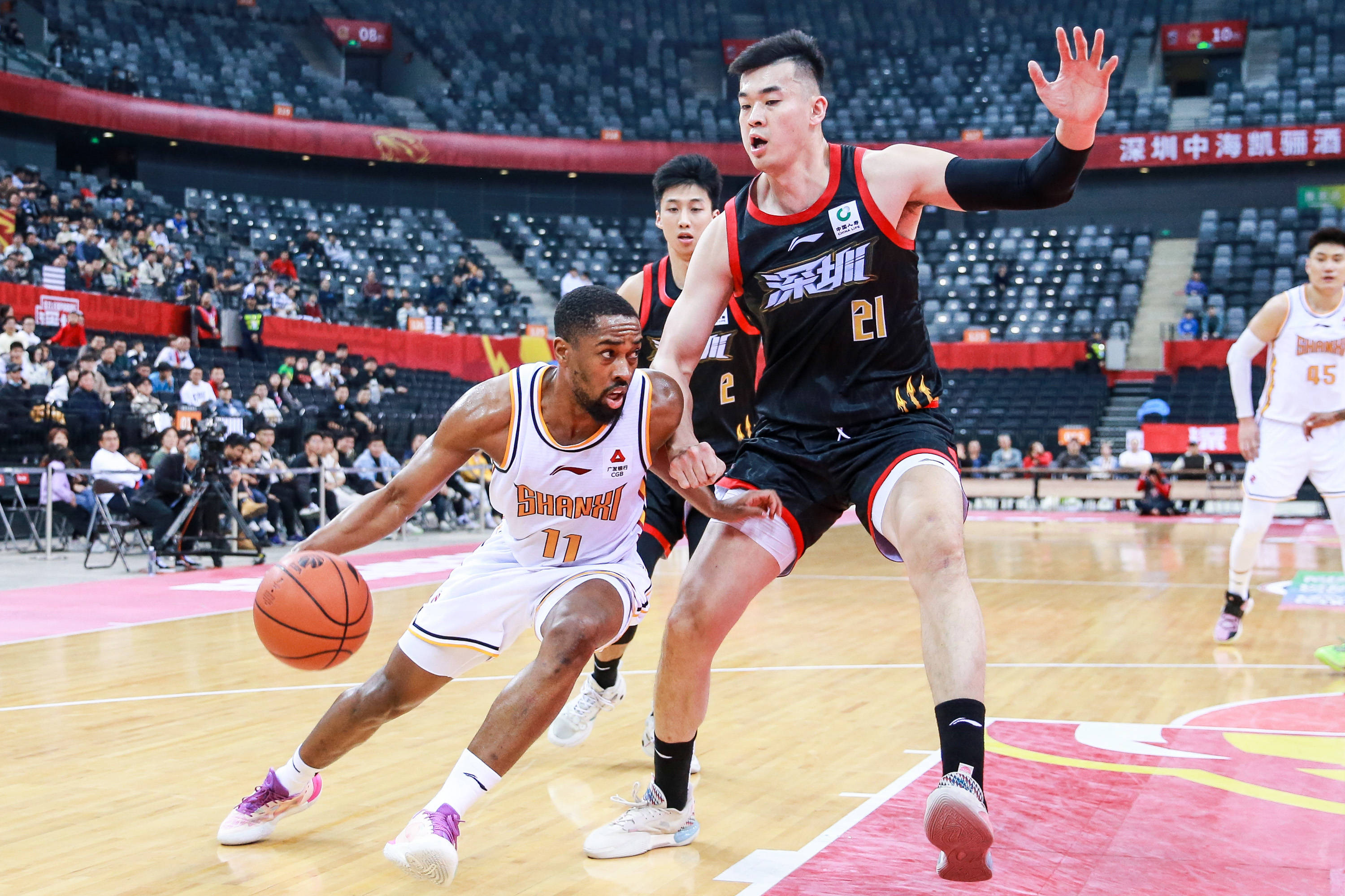 选手需在规 选手需在规